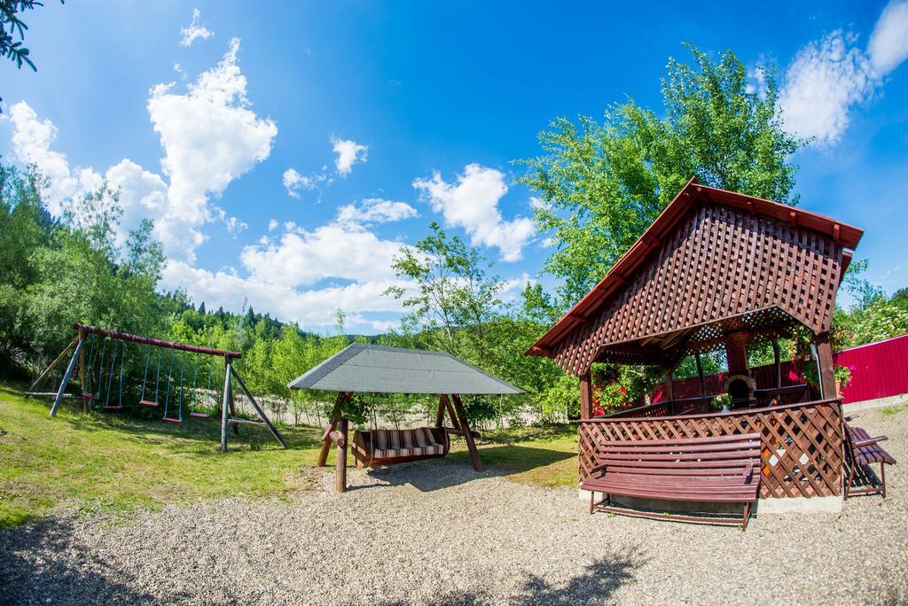 Casa Andreea Hotel Sucevita Luaran gambar